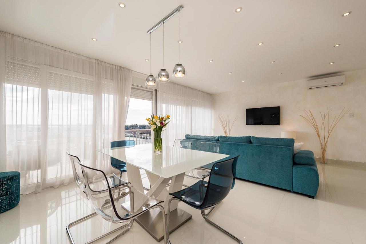 Urban Luxury Apartment Zara Esterno foto