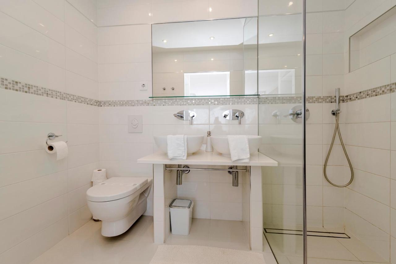 Urban Luxury Apartment Zara Esterno foto